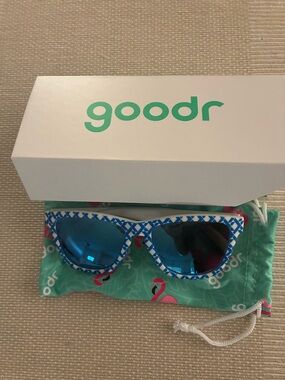 Goodr Blue Crisscross Sunglasses NWT